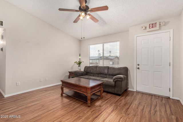 3325 E CARMEL Avenue, Mesa, AZ 85204