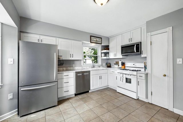 3435 S 43rd STREET, Greenfield, WI 53219