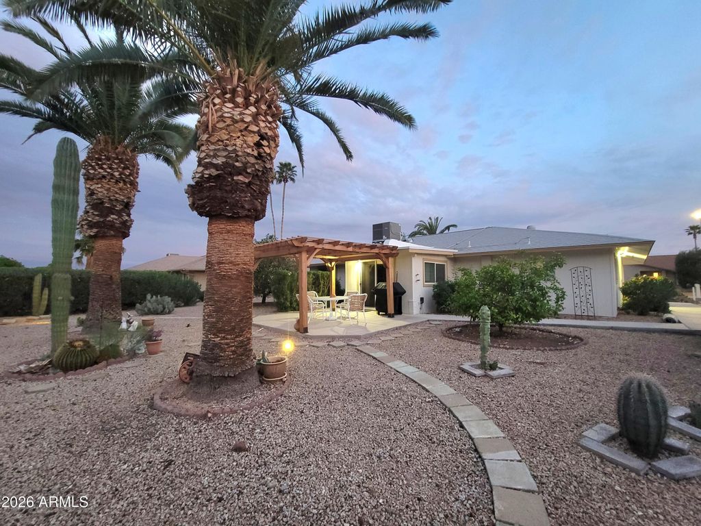 Image 1 of property listing at 13218 W LA TERRAZA Drive, Sun City West, AZ 85375