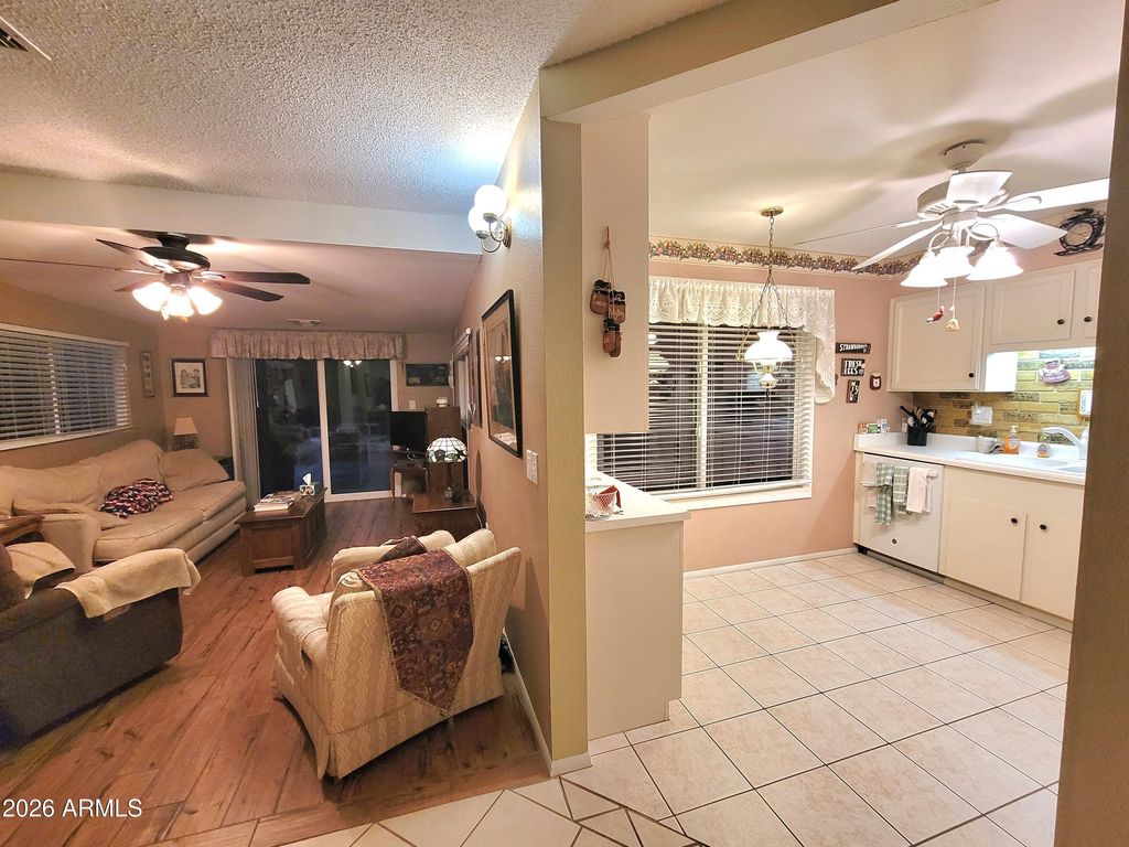 Image 16 of property listing at 13218 W LA TERRAZA Drive, Sun City West, AZ 85375
