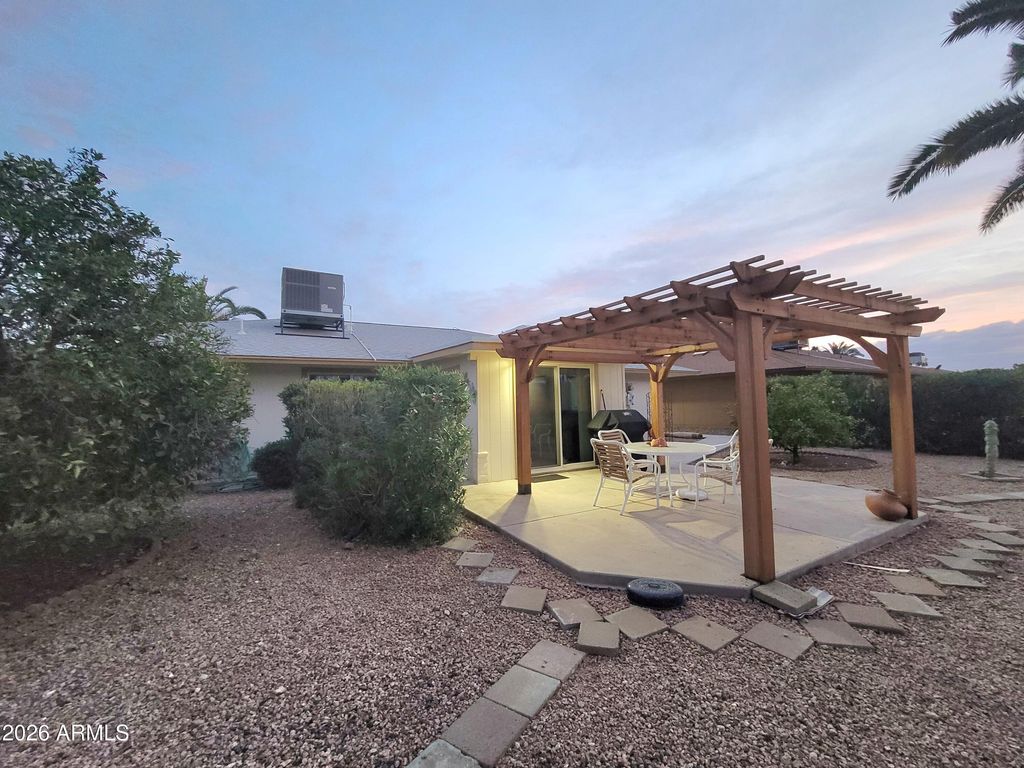 Image 20 of property listing at 13218 W LA TERRAZA Drive, Sun City West, AZ 85375