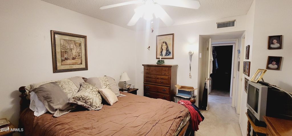 Image 24 of property listing at 13218 W LA TERRAZA Drive, Sun City West, AZ 85375