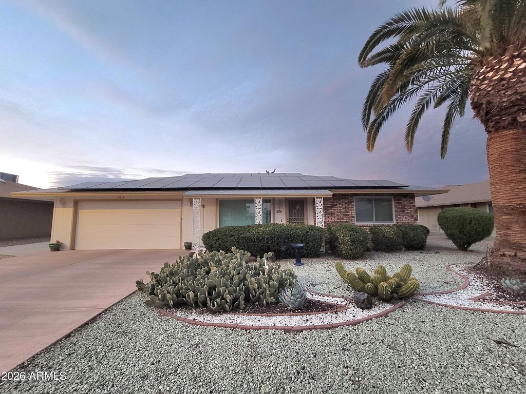 Image 4 of property listing at 13218 W LA TERRAZA Drive, Sun City West, AZ 85375