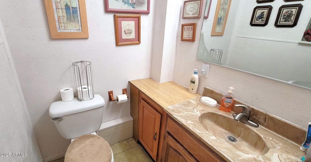 Image 40 of property listing at 13218 W LA TERRAZA Drive, Sun City West, AZ 85375