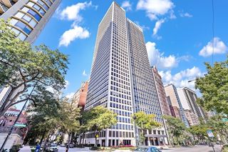 1100 N Lake Shore Drive 11B, Chicago, IL 60611