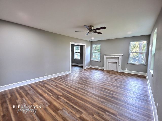 5497 Jefferson Paige Road, Shreveport, LA 71119