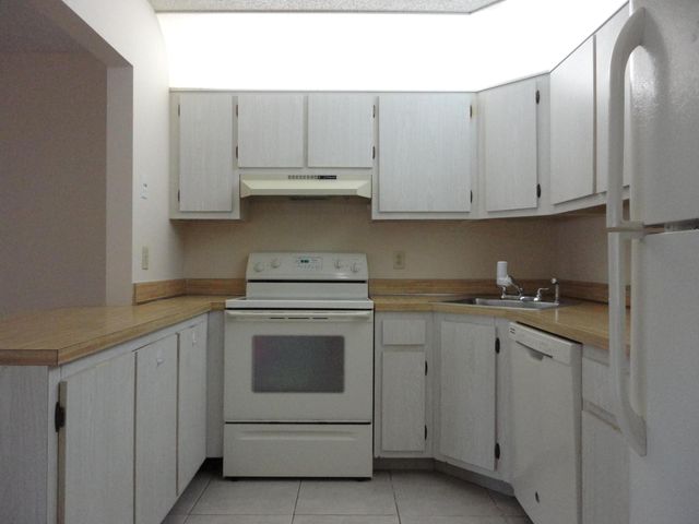 4801 Sable Pine Circle D1, West Palm Beach, FL 33417