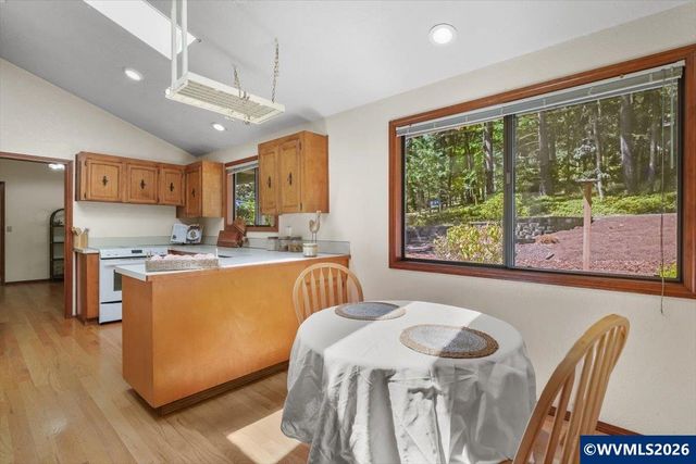 3519 NW Robin Pl, Corvallis, OR 97330