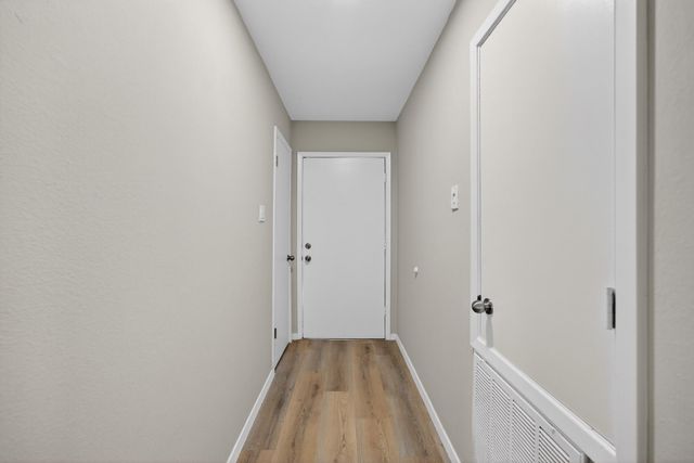 4800 Oak Hollow Street, Baytown, TX 77521