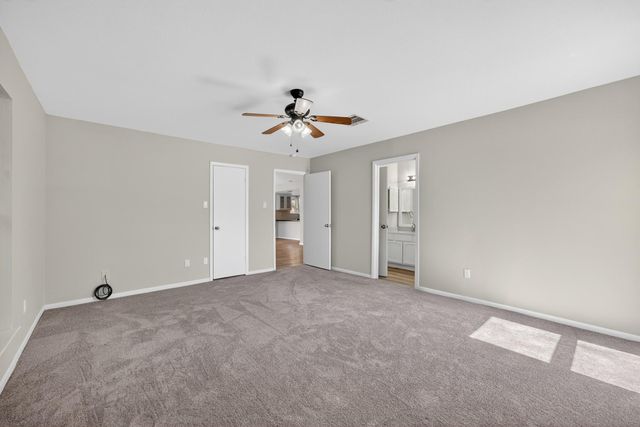 4800 Oak Hollow Street, Baytown, TX 77521