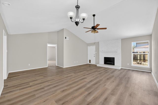 4800 Oak Hollow Street, Baytown, TX 77521