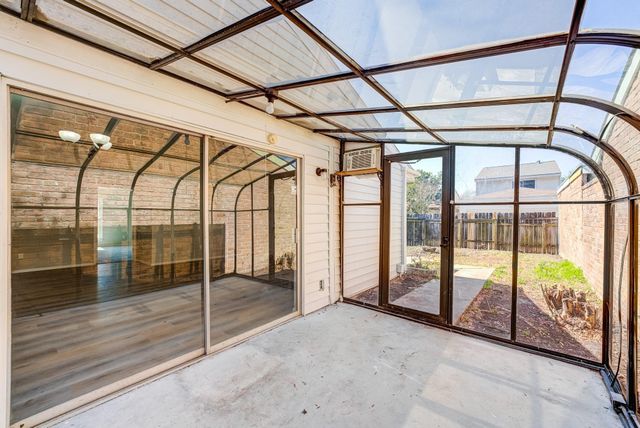 4800 Oak Hollow Street, Baytown, TX 77521