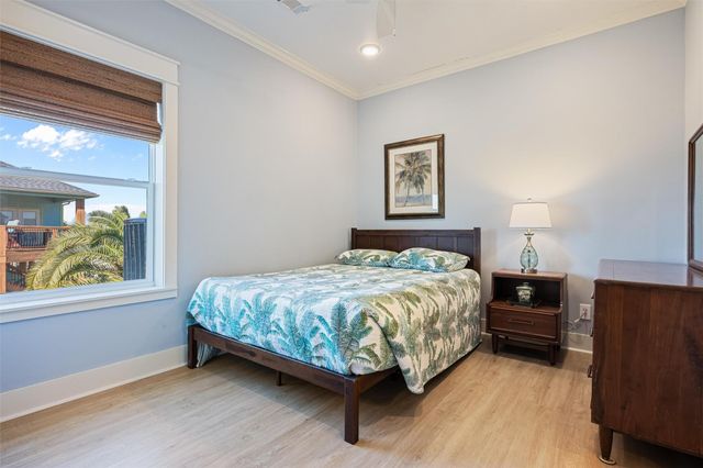 1759 Redfish Lane, Port Bolivar, TX 77650