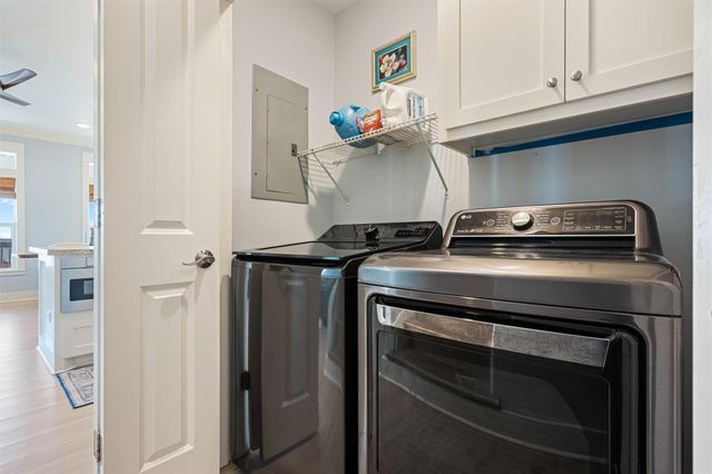 1759 Redfish Lane, Port Bolivar, TX 77650