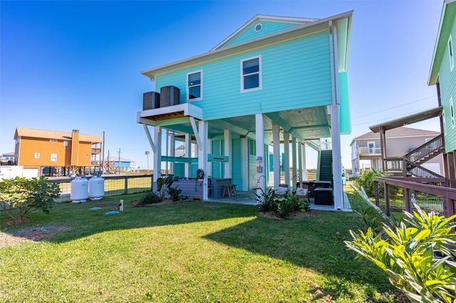 1759 Redfish Lane, Port Bolivar, TX 77650