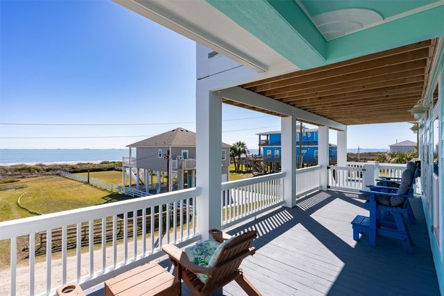 1759 Redfish Lane, Port Bolivar, TX 77650