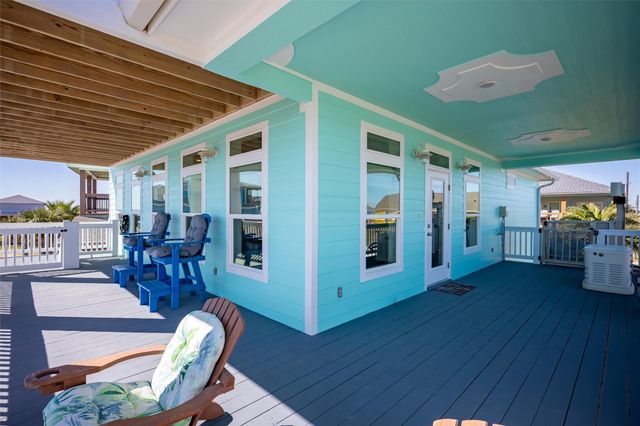 1759 Redfish Lane, Port Bolivar, TX 77650