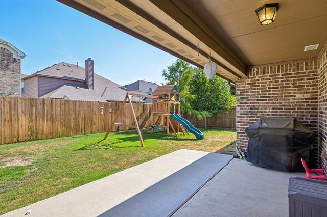 821 Mist Flower Drive, Little Elm, TX 75068