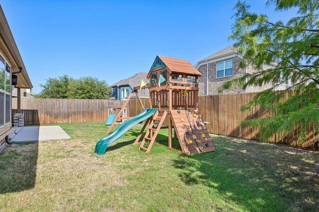 821 Mist Flower Drive, Little Elm, TX 75068