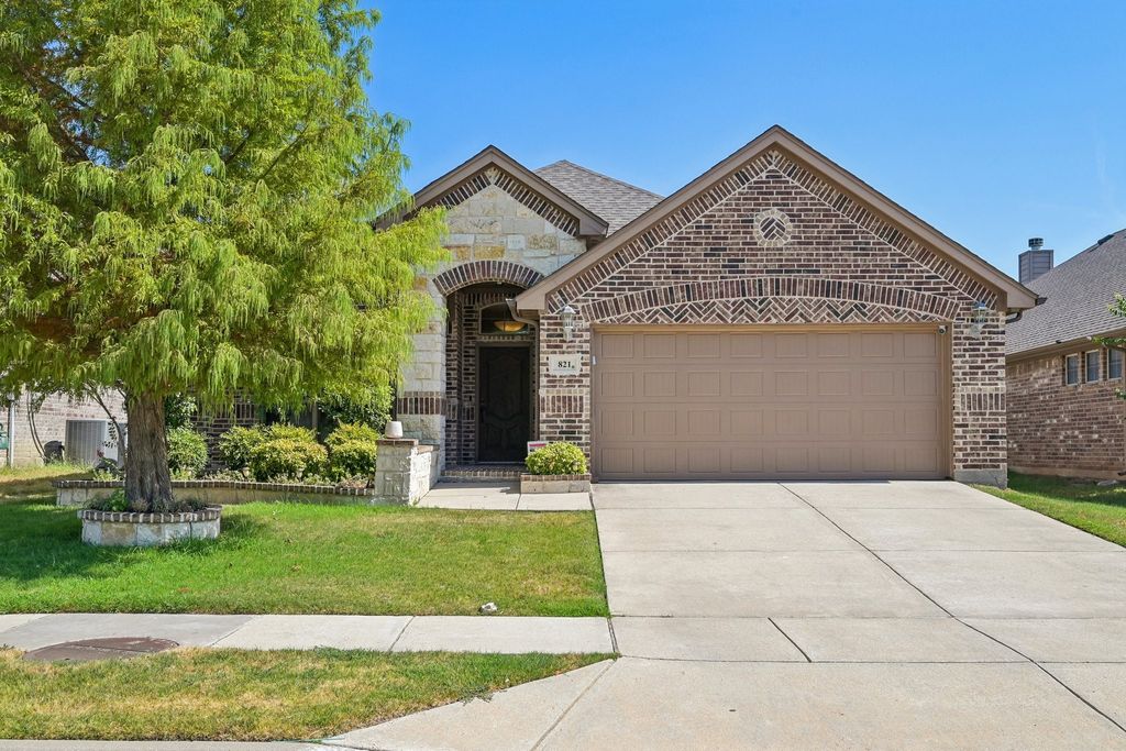 821 Mist Flower Drive, Little Elm, TX 75068