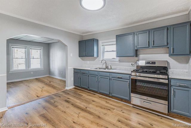 8233 Meadow Avenue, Warren, MI 48089