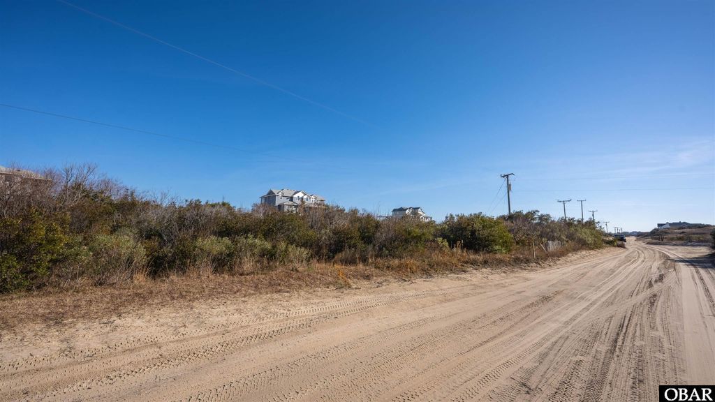 Image 18 of property listing at 2171 Sandfiddler Road Lot #15, Corolla, NC 27927