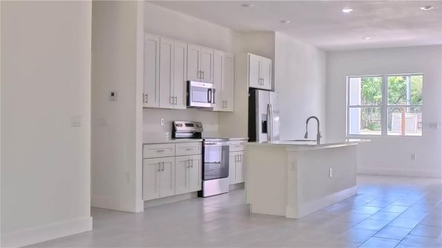 19831 SW MARINE BLVD, Dunnellon, FL 34431