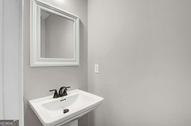 301 Red Maple Way, Dallas, GA 30157