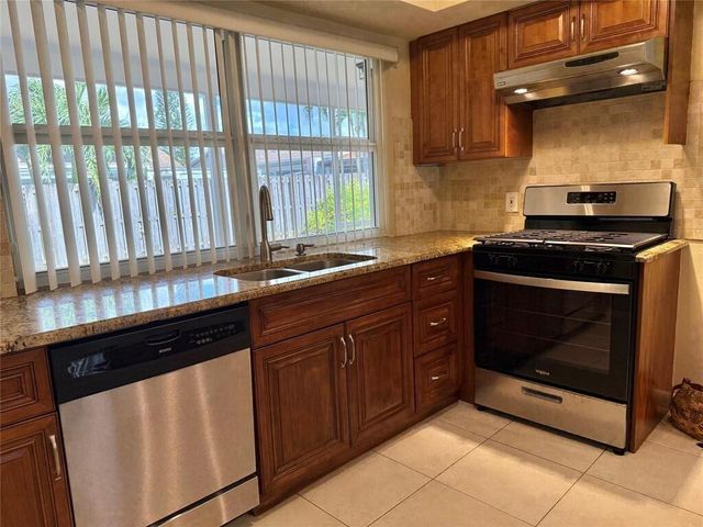11741 NW 30th Place, Sunrise, FL 33323