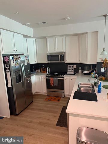 7901 INDEPENDENCE DR, Spotsylvania, VA 22553