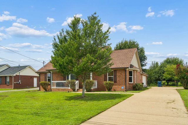 1027 Auldridge Dr, Christiana, TN 37037