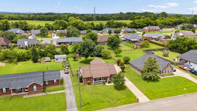 1027 Auldridge Dr, Christiana, TN 37037
