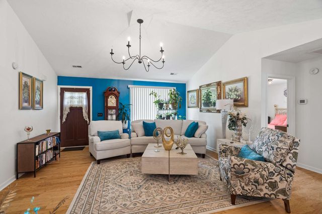 1027 Auldridge Dr, Christiana, TN 37037