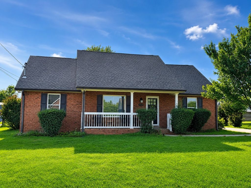 1027 Auldridge Dr, Christiana, TN 37037