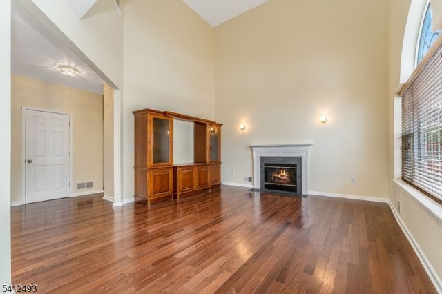 2 Evans Lane, Bridgewater Twp., NJ 08807