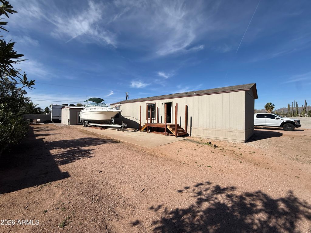 Image 2 of property listing at 694 S DESERT VIEW Drive, Apache Junction, AZ 85120