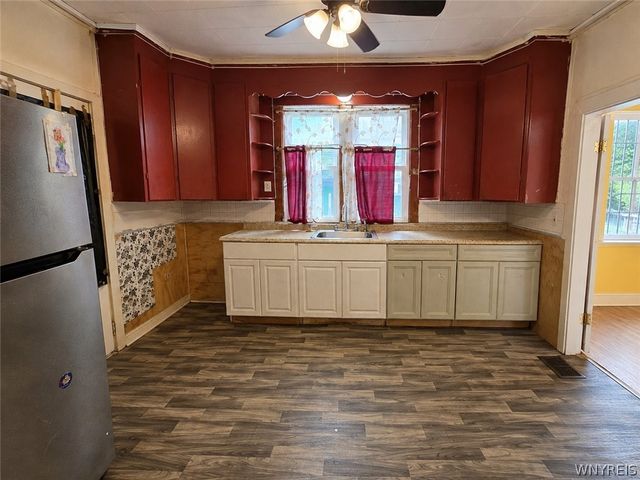10 Grimes Street, Buffalo, NY 14212
