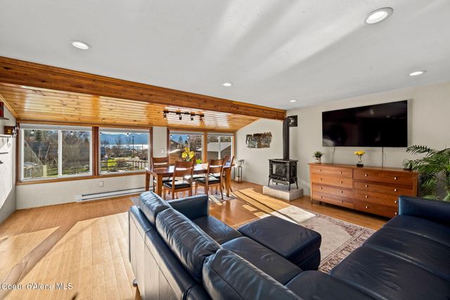 16587 E 6th St, Bayview, ID 83803