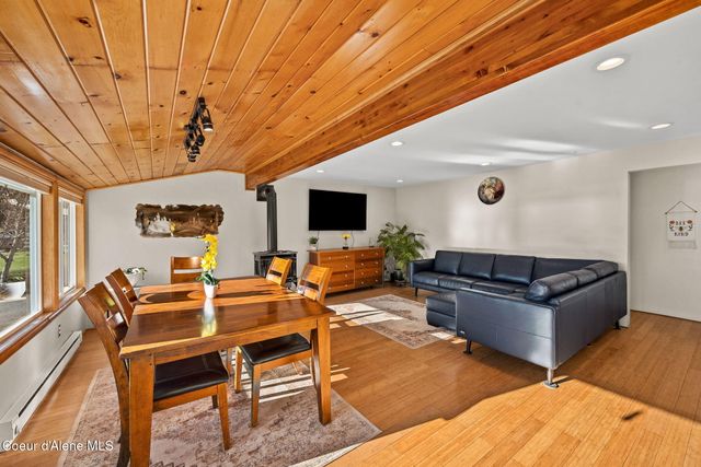 16587 E 6th St, Bayview, ID 83803