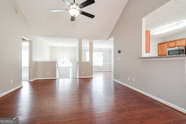 4220 Crestside Ridge, Snellville, GA 30039