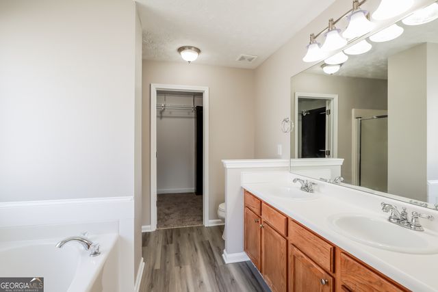 4220 Crestside Ridge, Snellville, GA 30039