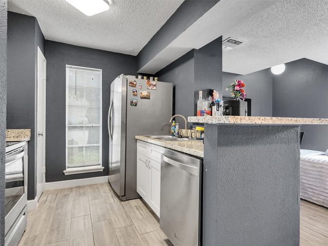 1515 Sandy Springs Road 201, Houston, TX 77042