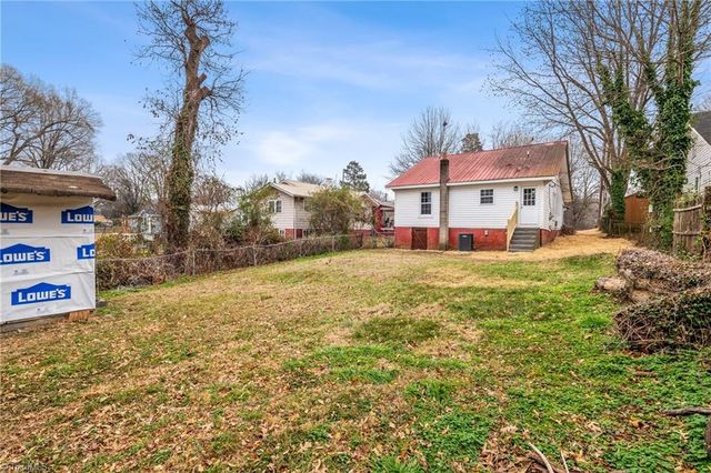 208 Warner Street, Thomasville, NC 27360