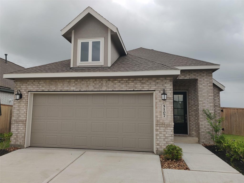 5107 Santa Cruz Bay, Richmond, TX 77469