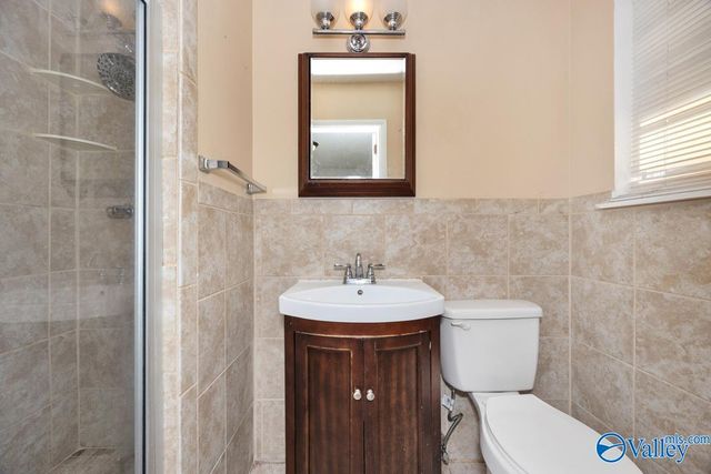 2420 Redmont Road, Huntsville, AL 35810