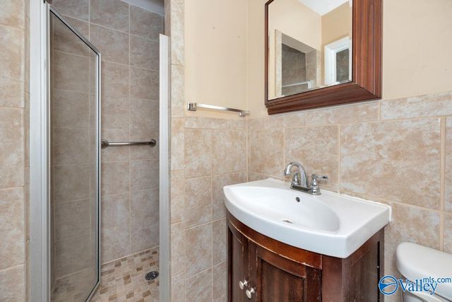 2420 Redmont Road, Huntsville, AL 35810