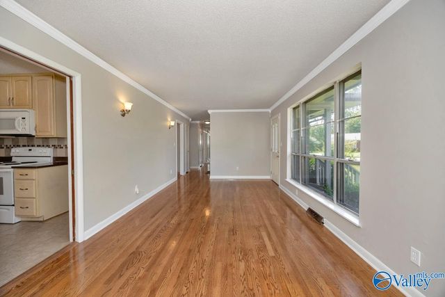 2420 Redmont Road, Huntsville, AL 35810