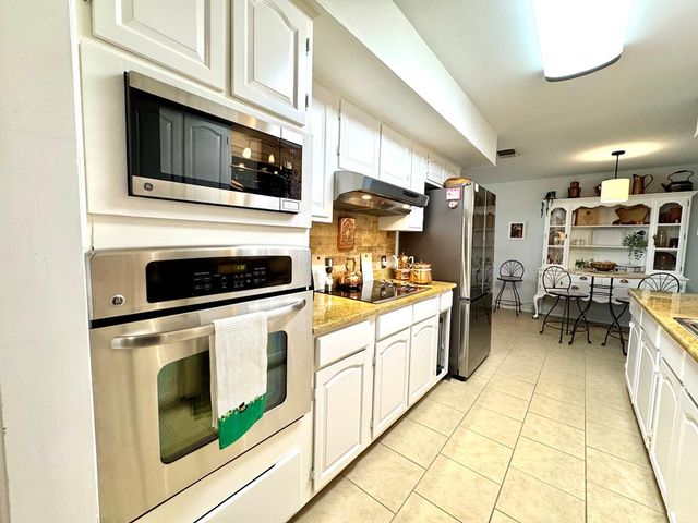 1501 Ford St, Kerrville, TX 78028