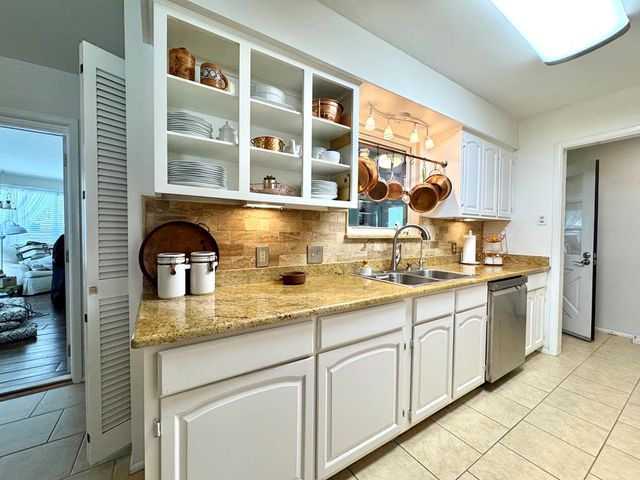 1501 Ford St, Kerrville, TX 78028