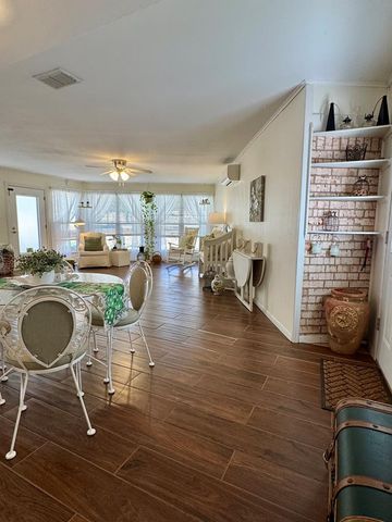 1501 Ford St, Kerrville, TX 78028